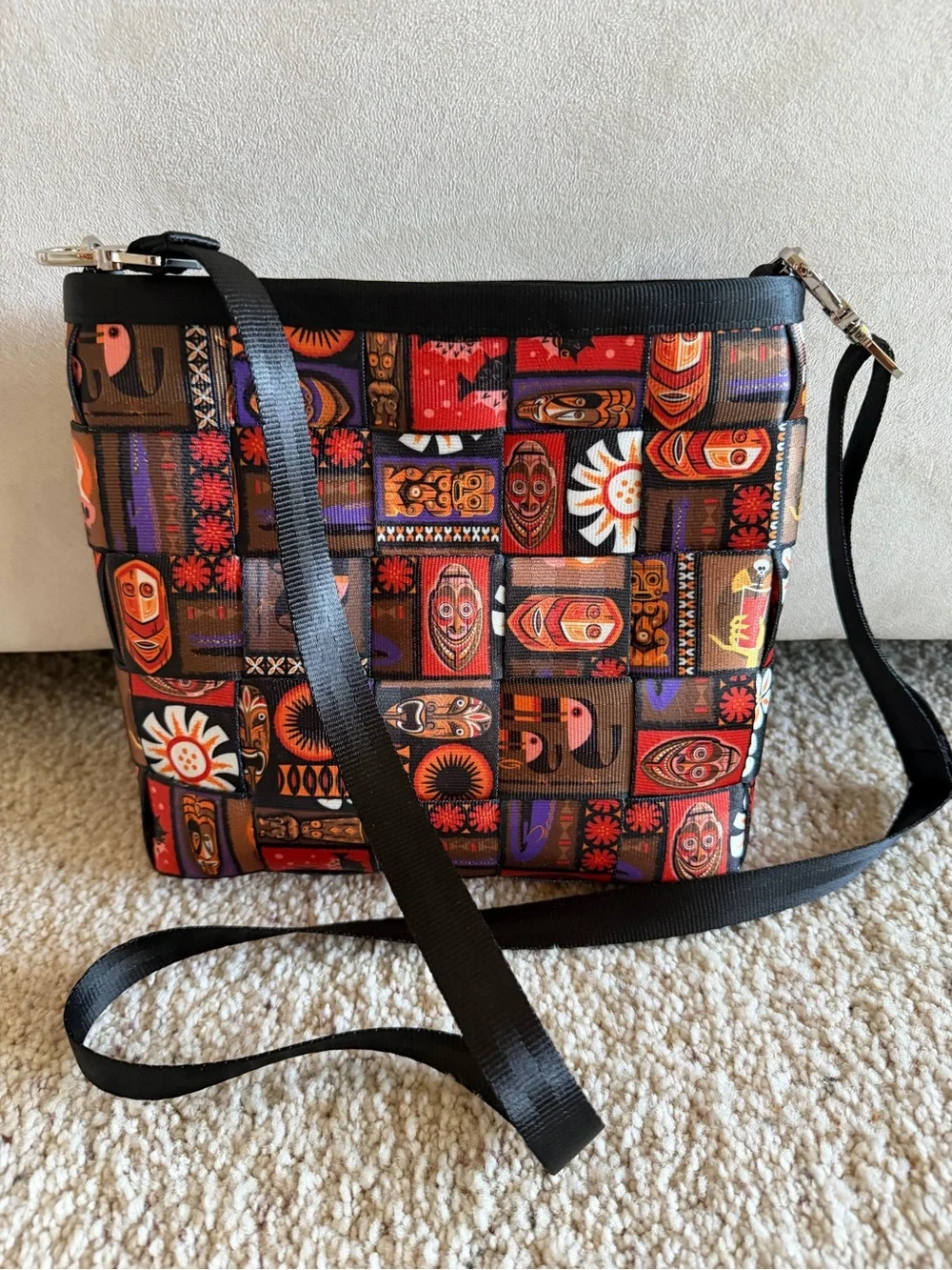 Harvey’s shag tiki tapa messenger bag